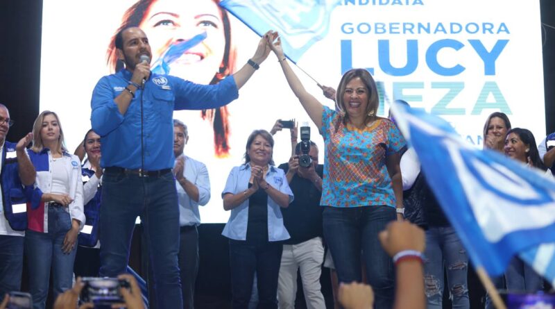 Entrega PAN constancia a Lucy Meza como precandidata a gobernadora por Morelos