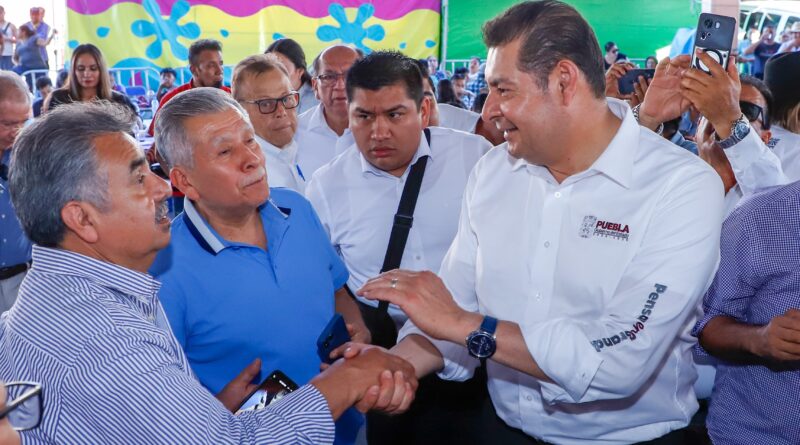 Gobierno de Puebla implementa plan de atención a migrantes