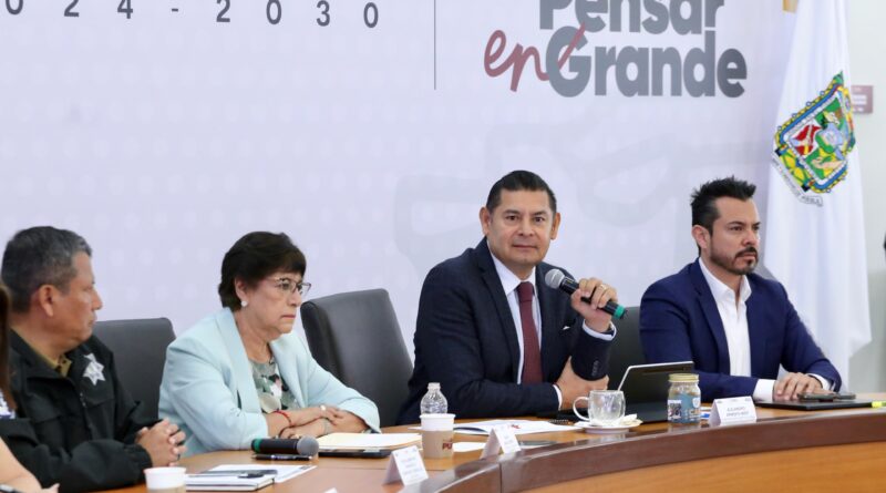 En Puebla se impulsa un transporte con legalidad y sin corrupción: Armenta llama a alcaldes a respetar la ley