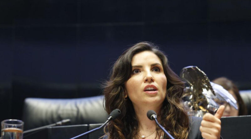 Constitucional, el derecho a pruebas gratuitas para detectar cáncer cérvico uterino y de mama, propone Zatarain García