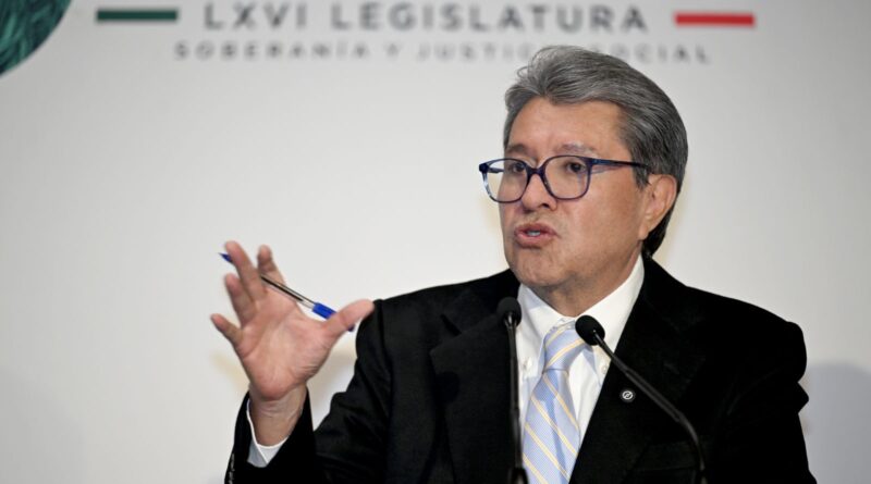 Dirigencia nacional de Morena, invitada a reunión plenaria del Grupo Parlamentario de Morena: Ricardo Monreal