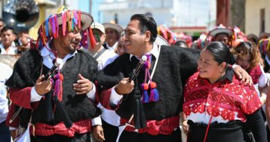 “Se gobierna obedeciendo, no se gobierna mandando”: Eduardo Ramírez