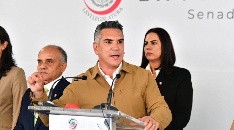 Denuncia Alejandro Moreno autoritarismo de Morena al quitar al PRI Comisión de Marina del Senado