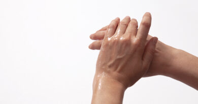 Manos limpias y piel sana: el reto para personas con dermatitis atópica