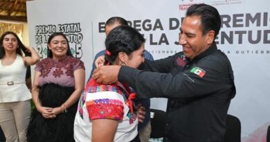 Eduardo Ramírez reconoce el talento y compromiso de la juventud chiapaneca