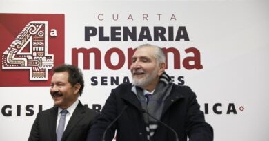 Renuncia Adán Augusto a la coordinación de Morena en el Senado