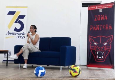 Katia Itzel García primera árbitra central mexicana en un Mundial de futbol varonil