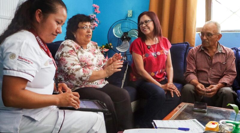 Servidores de la Salud continúan visitas médicas domiciliarias y gratuitas del Programa Salud Casa por Casa: Leticia Ramírez