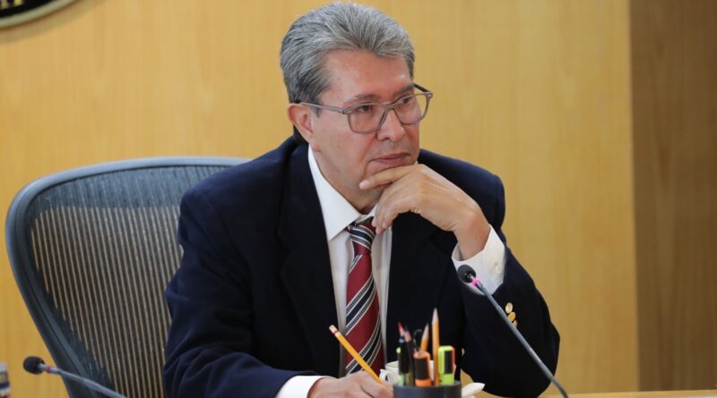 Mayoría legislativa respalda a la presidenta, que con firmeza abrió ruta legal para esclarecer 17 muertes de connacionales en EU: Ricardo Monreal Mayoría legislativa respalda a la presidenta, que con firmeza abrió ruta legal para esclarecer 17 muertes de connacionales en EU: Ricardo Monreal