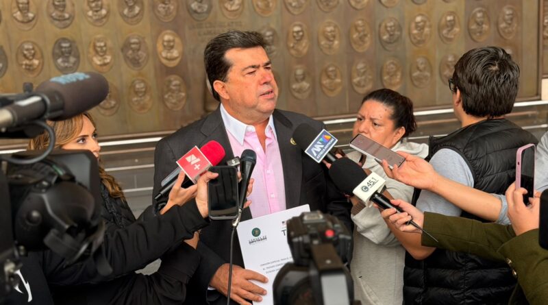 Pedro Haces Barba: Continuidad de T-MEC brinda certidumbre para seguir construyendo el futuro económico de América del Norte Pedro Haces Barba: Continuidad de T-MEC brinda certidumbre para seguir construyendo el futuro económico de América del Norte
