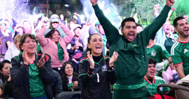 ¿Y si sí? Desde el EdoMéx, la Claudia Sheinbaum y Delfina Gómez apoyan a México en su encuentro vs Inglaterra ¿Y si sí? Desde el EdoMéx, la Claudia Sheinbaum y Delfina Gómez apoyan a México en su encuentro vs Inglaterra