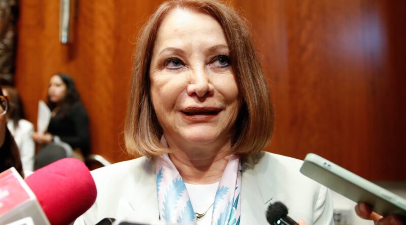 Llama Laura Itzel Castillo a aprobar ley contra feminicidio al inicio del Periodo Ordinario Llama Laura Itzel Castillo a aprobar ley contra feminicidio al inicio del Periodo Ordinario