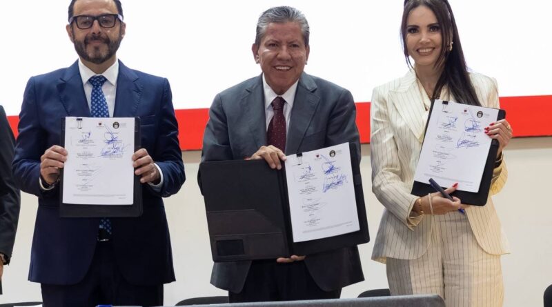 Zacatecas, primer estado del país en abrir sus cuentas a auditorías en tiempo real: David Monreal