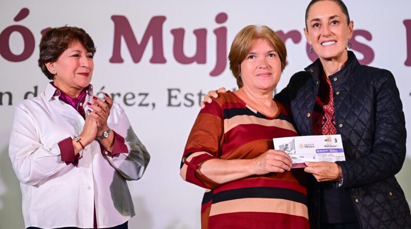Entregan Claudia Sheinbaum y Delfina Gómez tarjetas de Pensión Mujeres Bienestar en Naucalpan; EdoMéx alcanza 371 mil beneficiarias