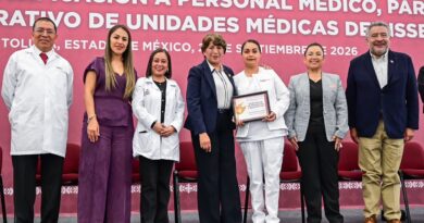 Certeza laboral para quienes cuidan la salud: Gobierno de Delfina Gómez beneficia a más de 3 mil 800 personas trabajadoras del ISSEMYM