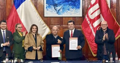 Pedro Haces firma en Chile protocolo de cooperación sindical entre CATEM y la CUT
