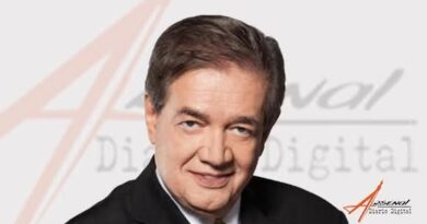 Minuto de silencio por fallecimiento del periodista y columnista Pancho Garfias