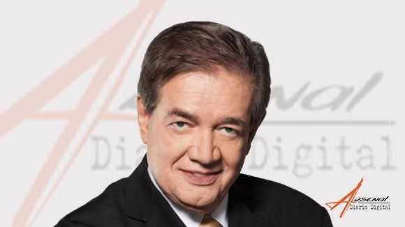 Minuto de silencio por fallecimiento del periodista y columnista Pancho Garfias