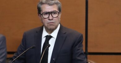 Ricardo Monreal propondrá realizar el 4 de noviembre sesión solemne en memoria de Cuauhtémoc Cárdenas